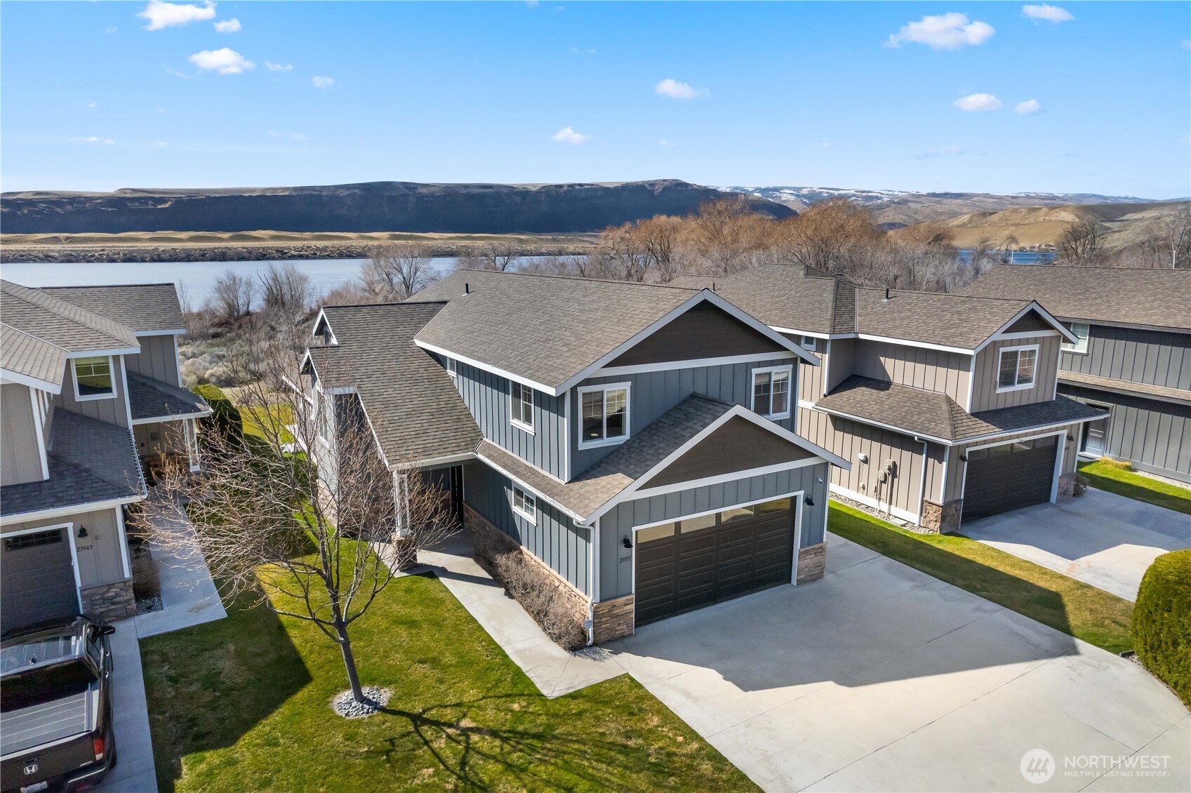 23951 Crescent Bay Drive NW