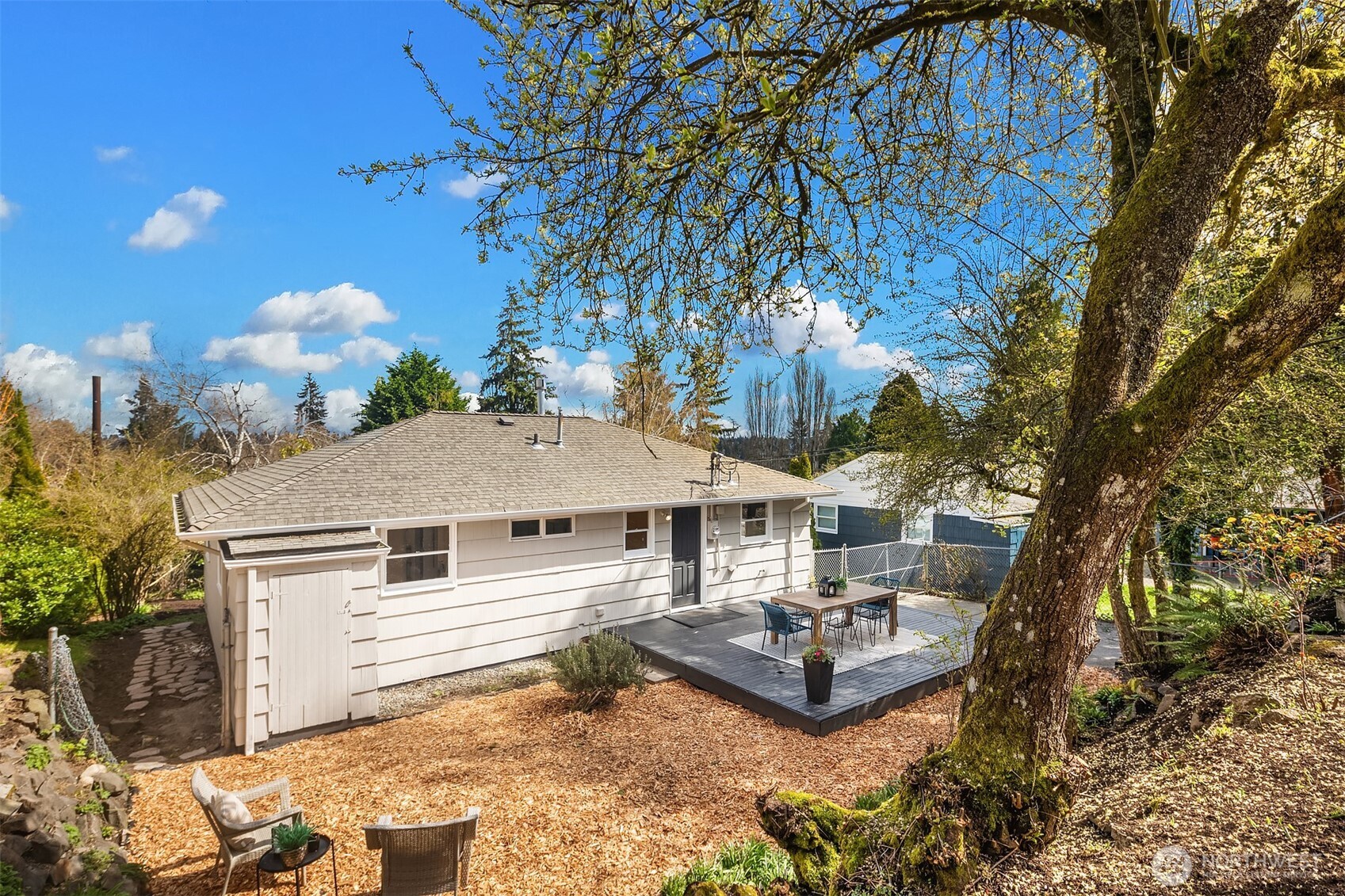 7925 29th Avenue SW