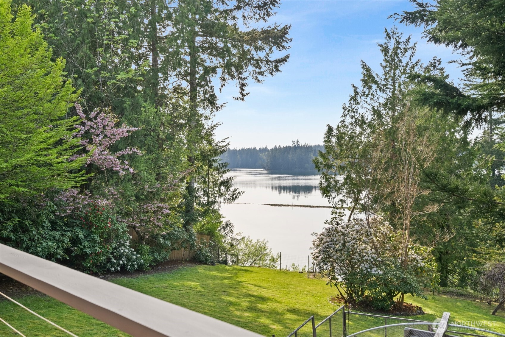 6949 Kellogg Drive NE