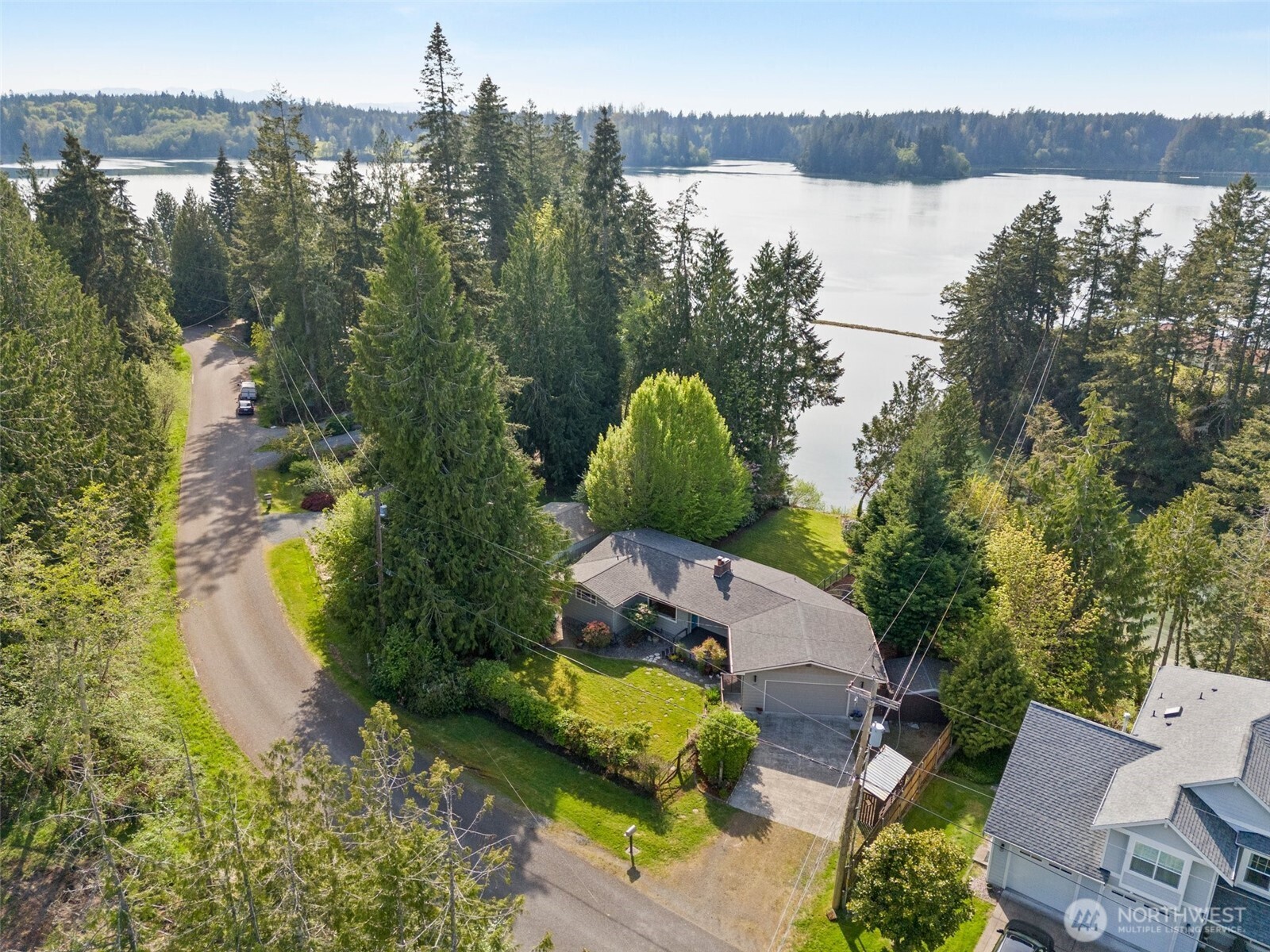 6949 Kellogg Drive NE