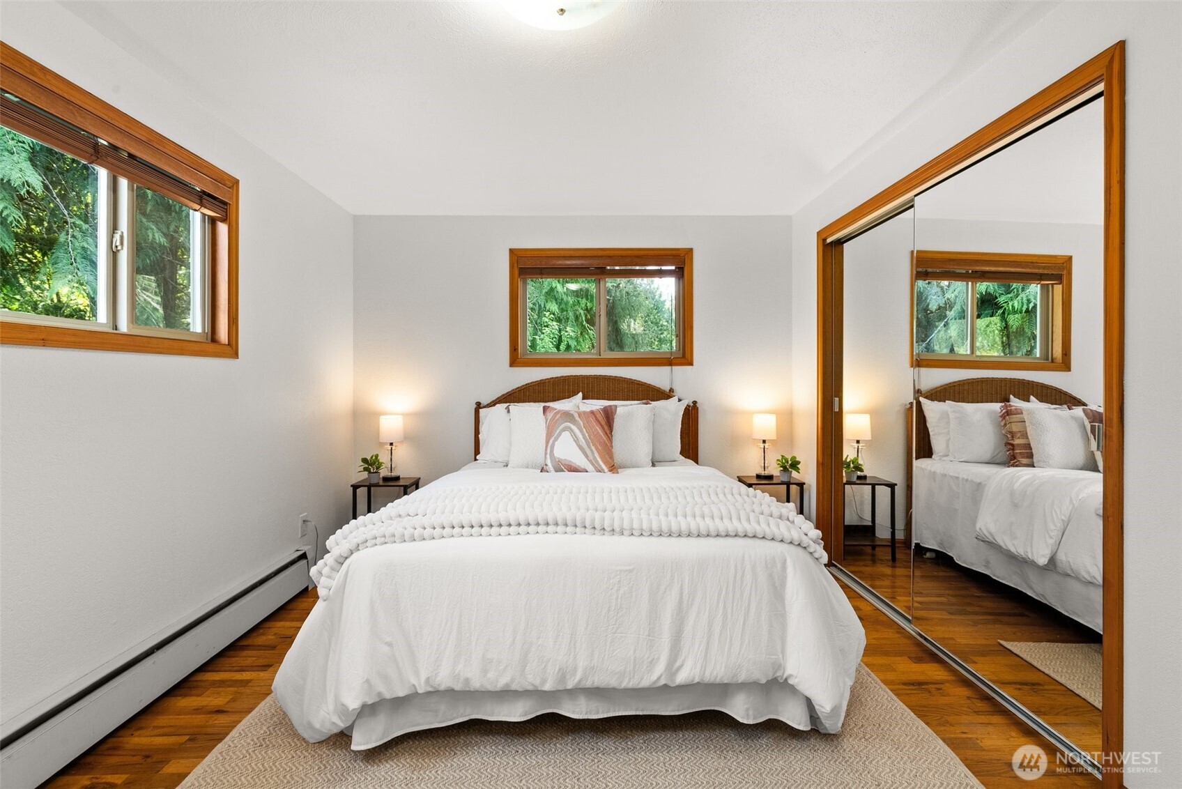 6949 Kellogg Drive NE