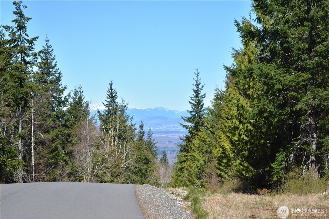 11 Academy Highlands