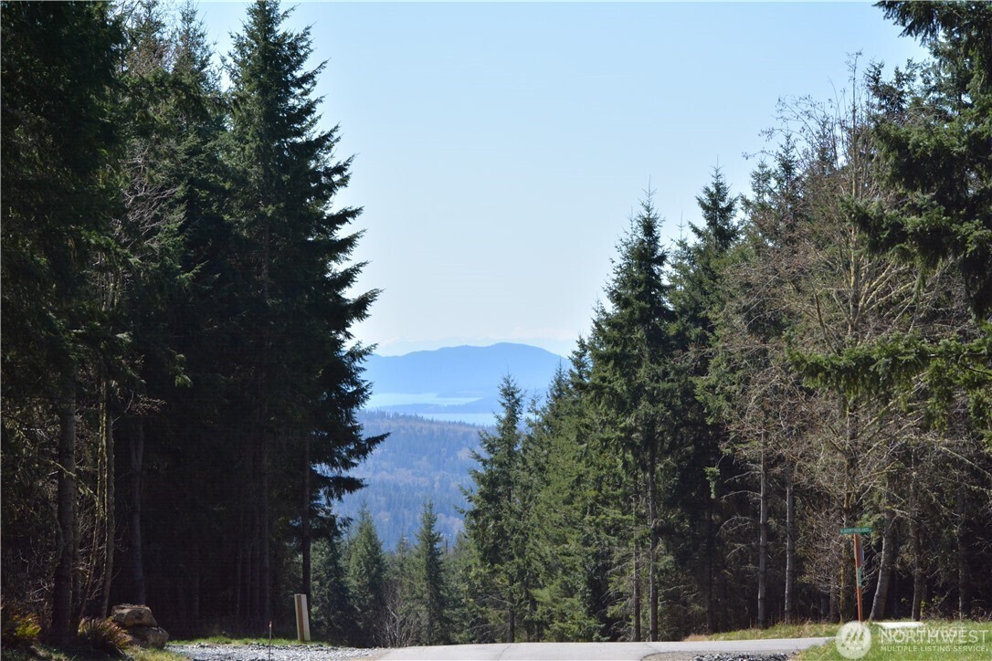 11 Academy Highlands