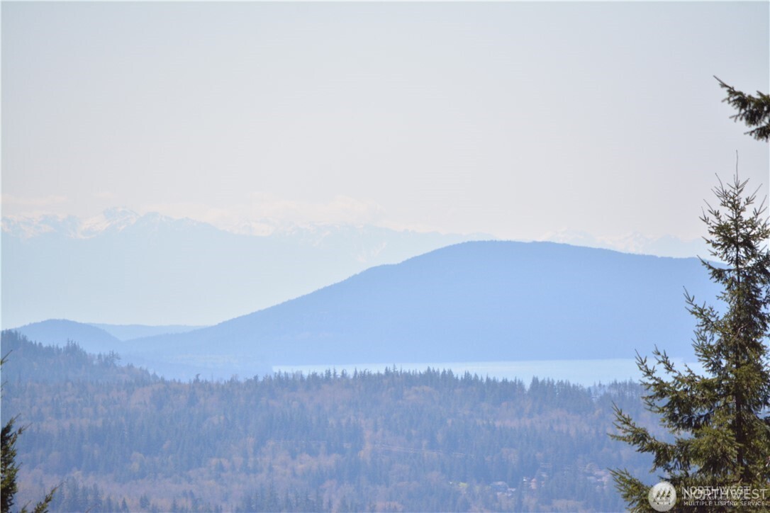 11 Academy Highlands