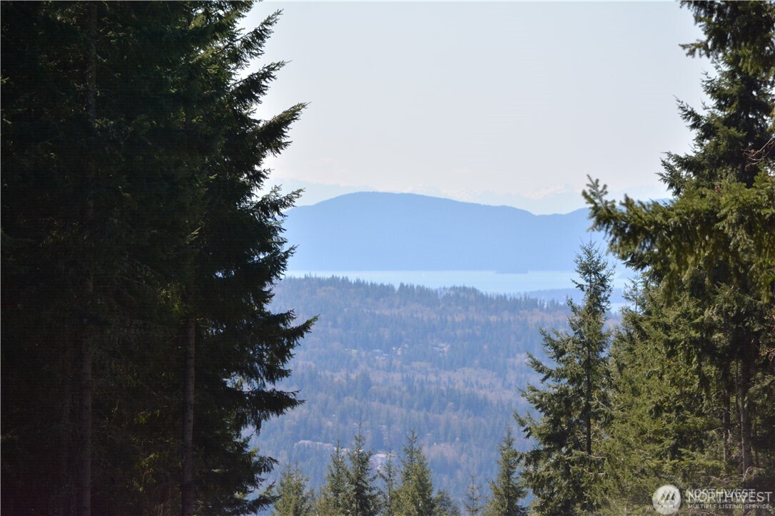 11 Academy Highlands