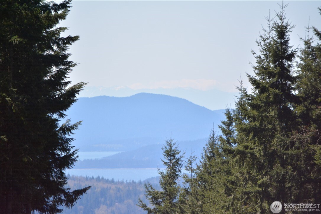 11 Academy Highlands