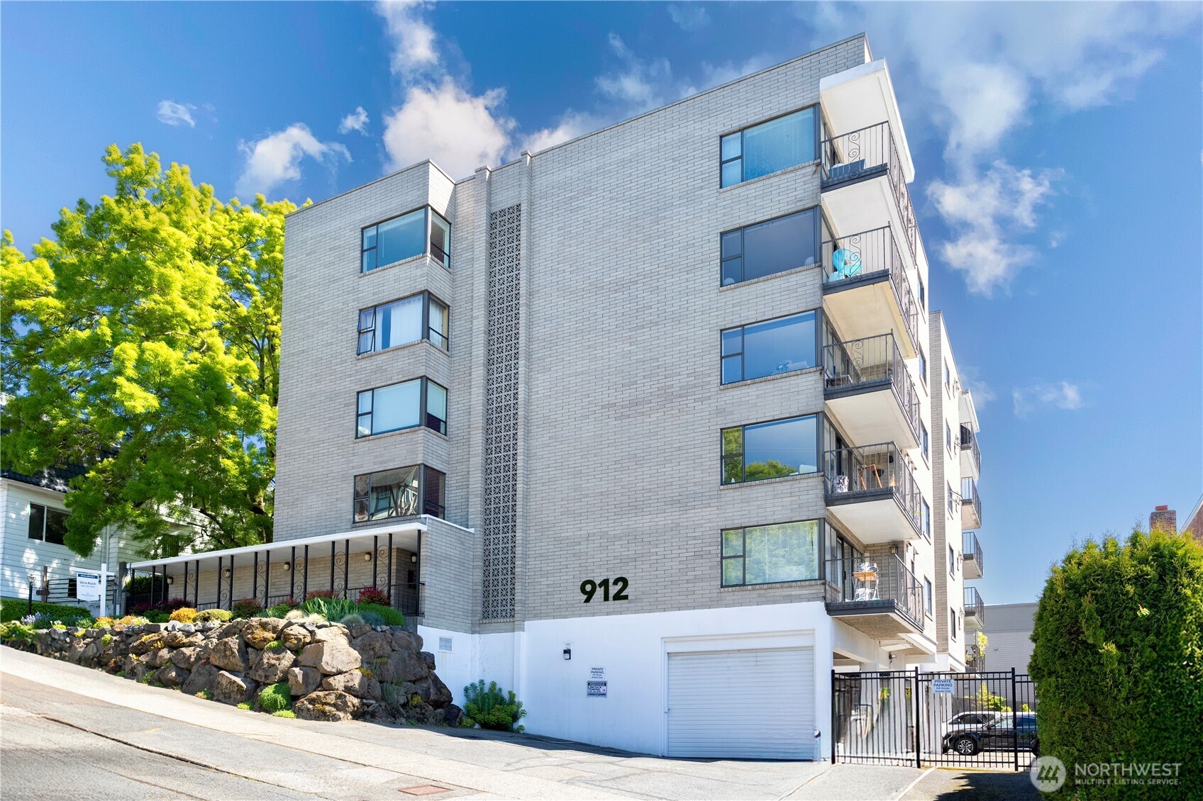 912 3rd Avenue W Unit: 303