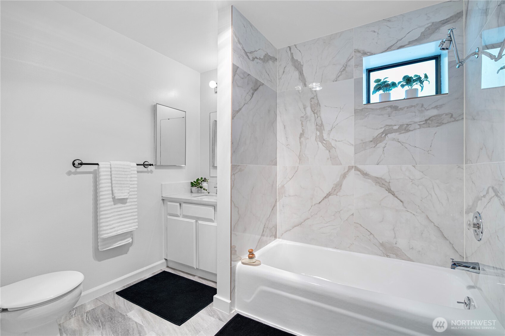 912 3rd Avenue W Unit: 303