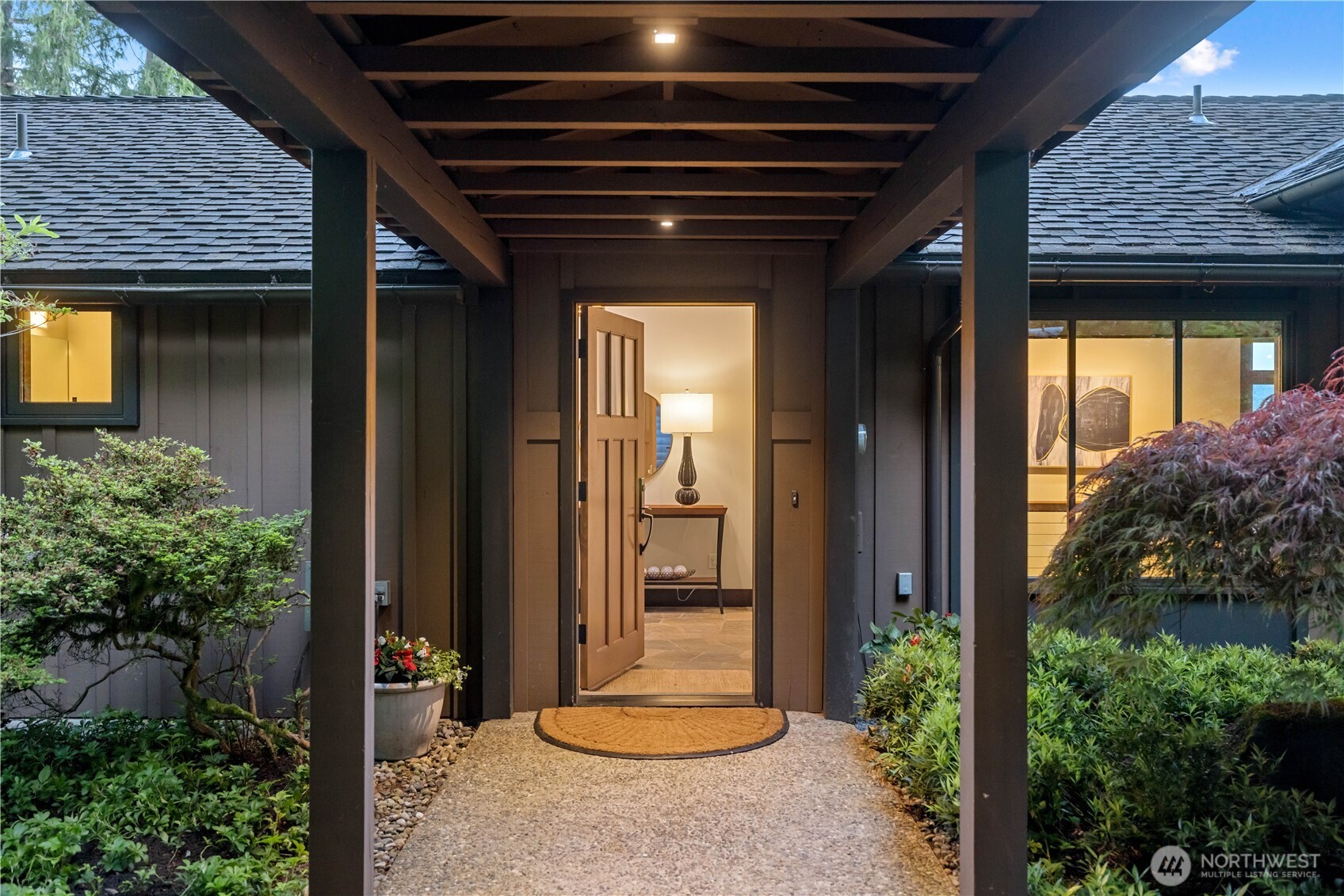 1402 W Lake Sammamish Parkway SE