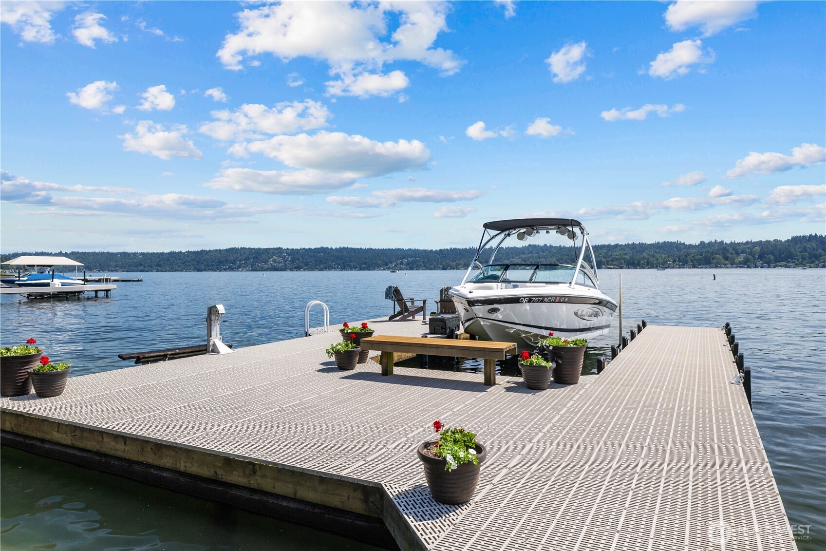 1402 W Lake Sammamish Parkway SE