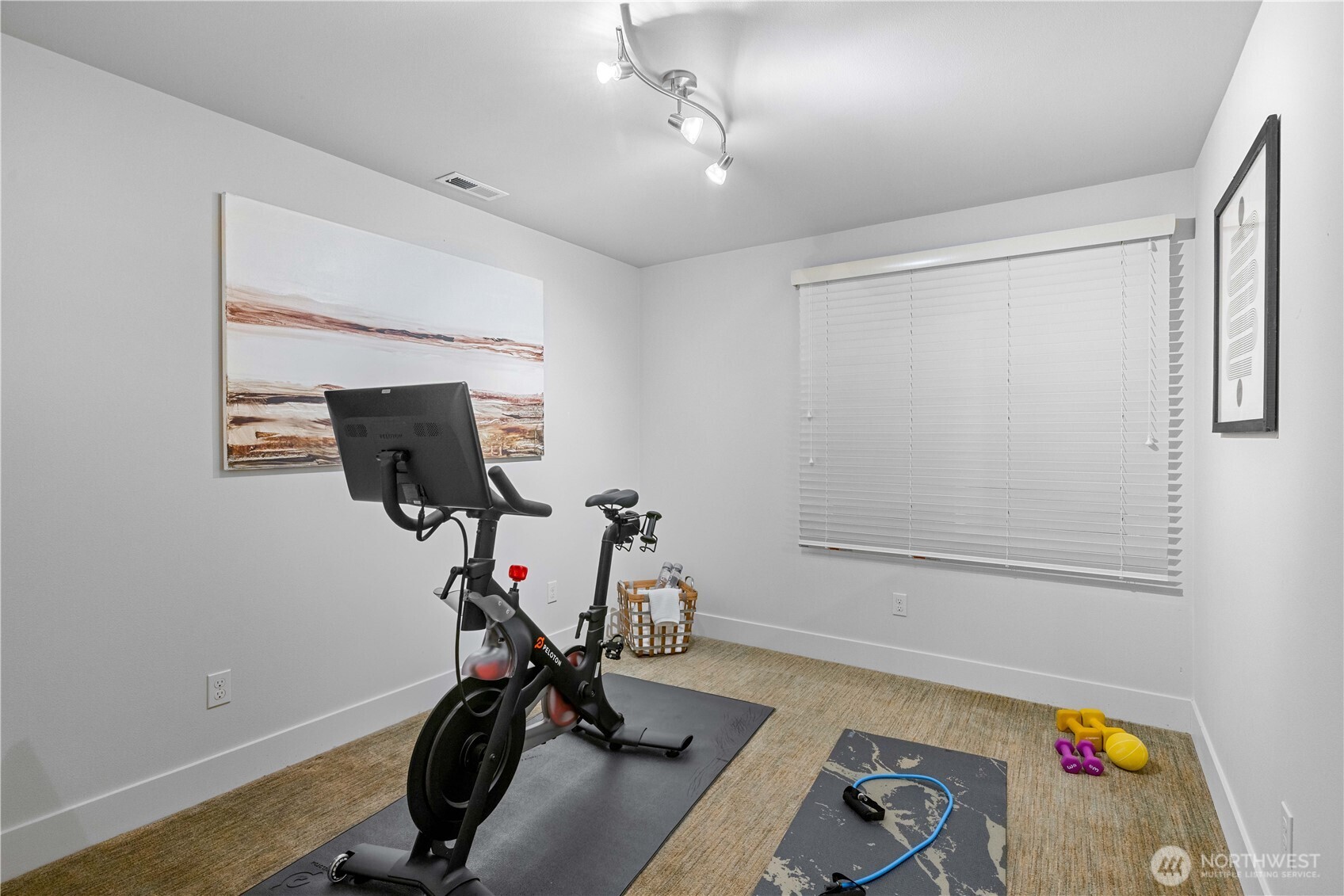 1402 W Lake Sammamish Parkway SE