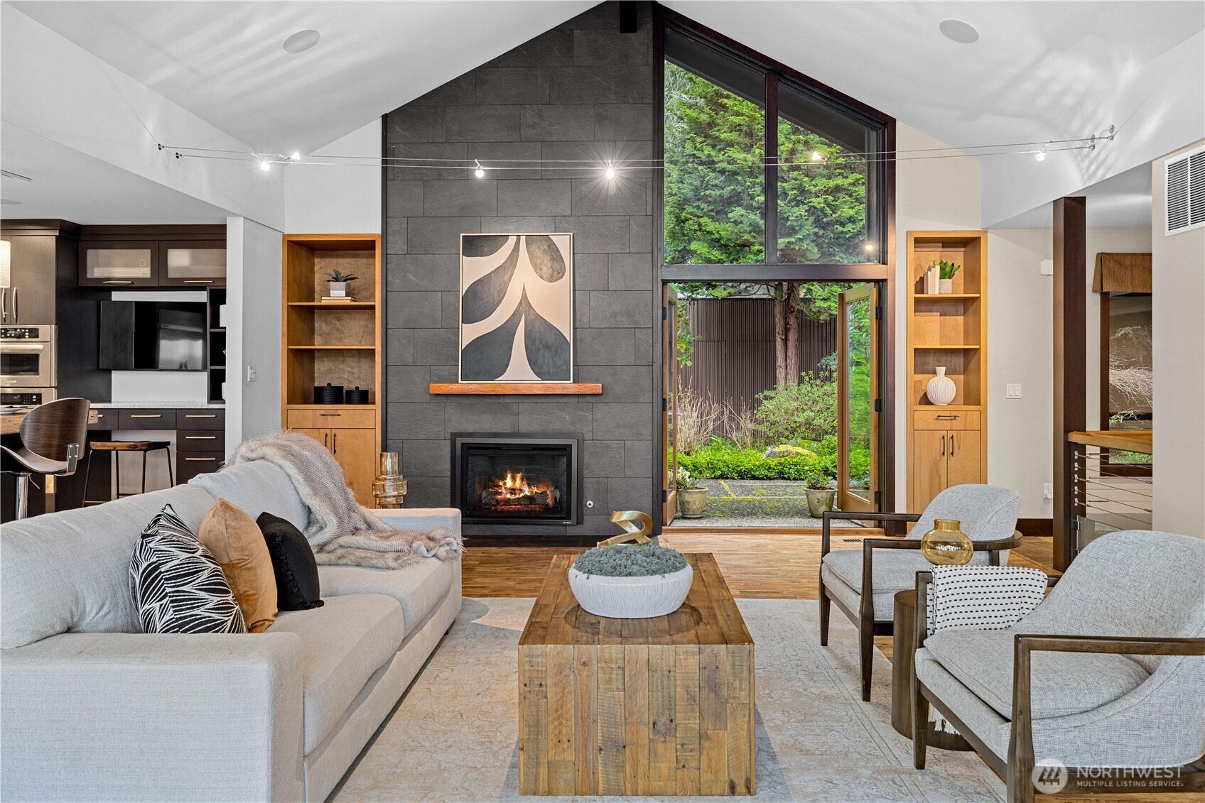 1402 W Lake Sammamish Parkway SE