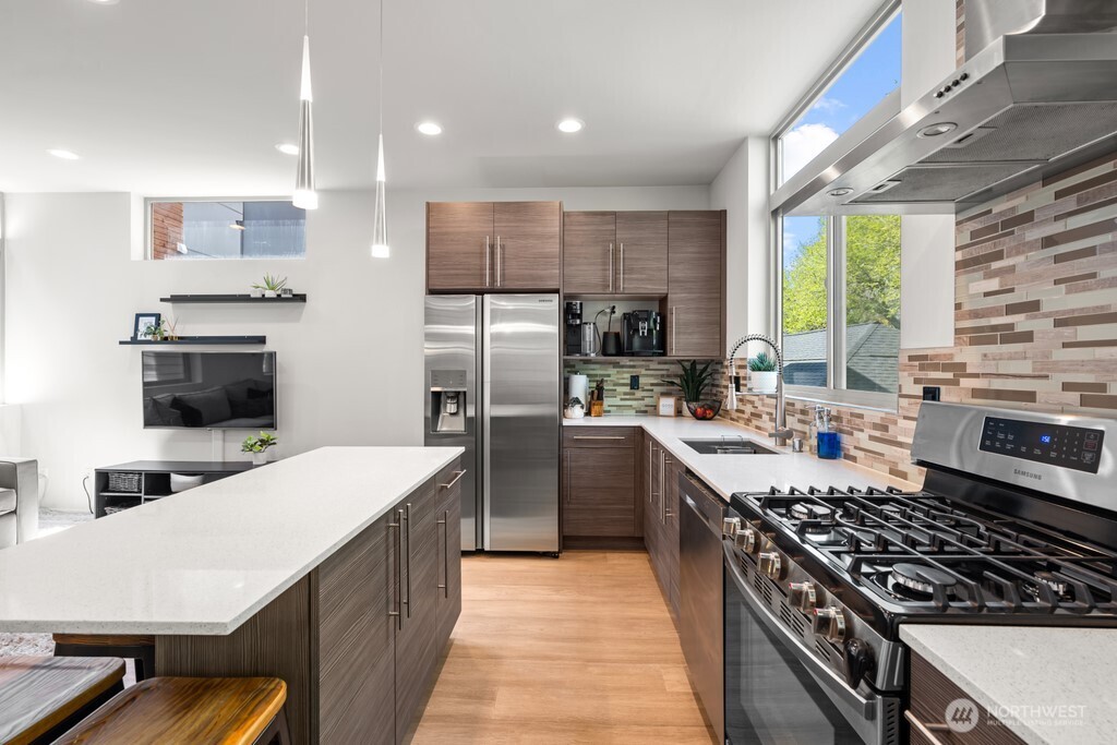 726 Martin Luther King Junior Way Unit: C