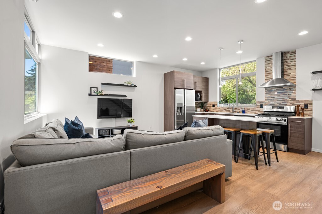 726 Martin Luther King Junior Way Unit: C