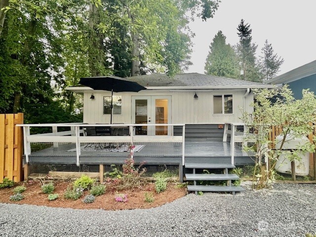 8293 Beachway Drive