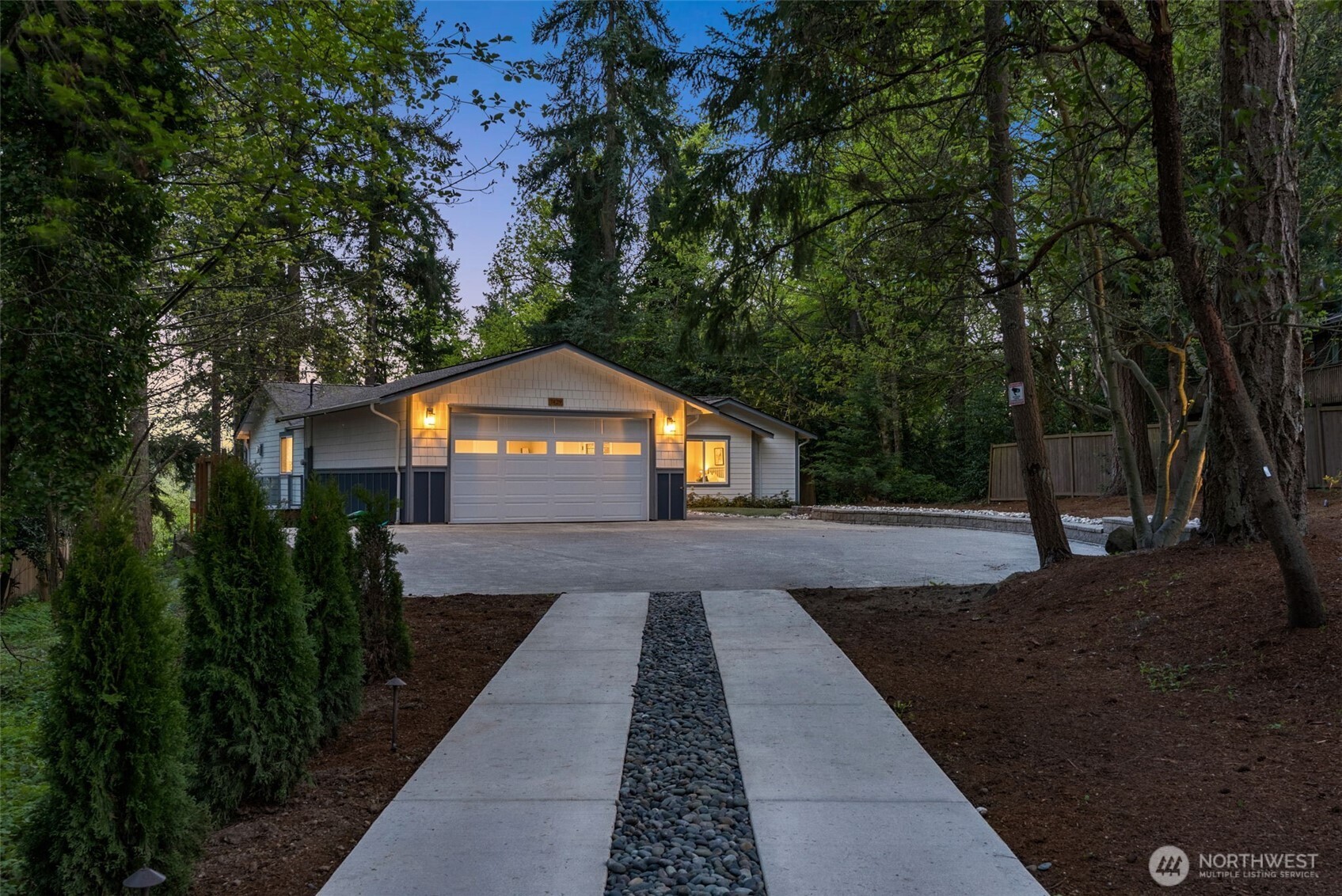 7429 NE 129th Street