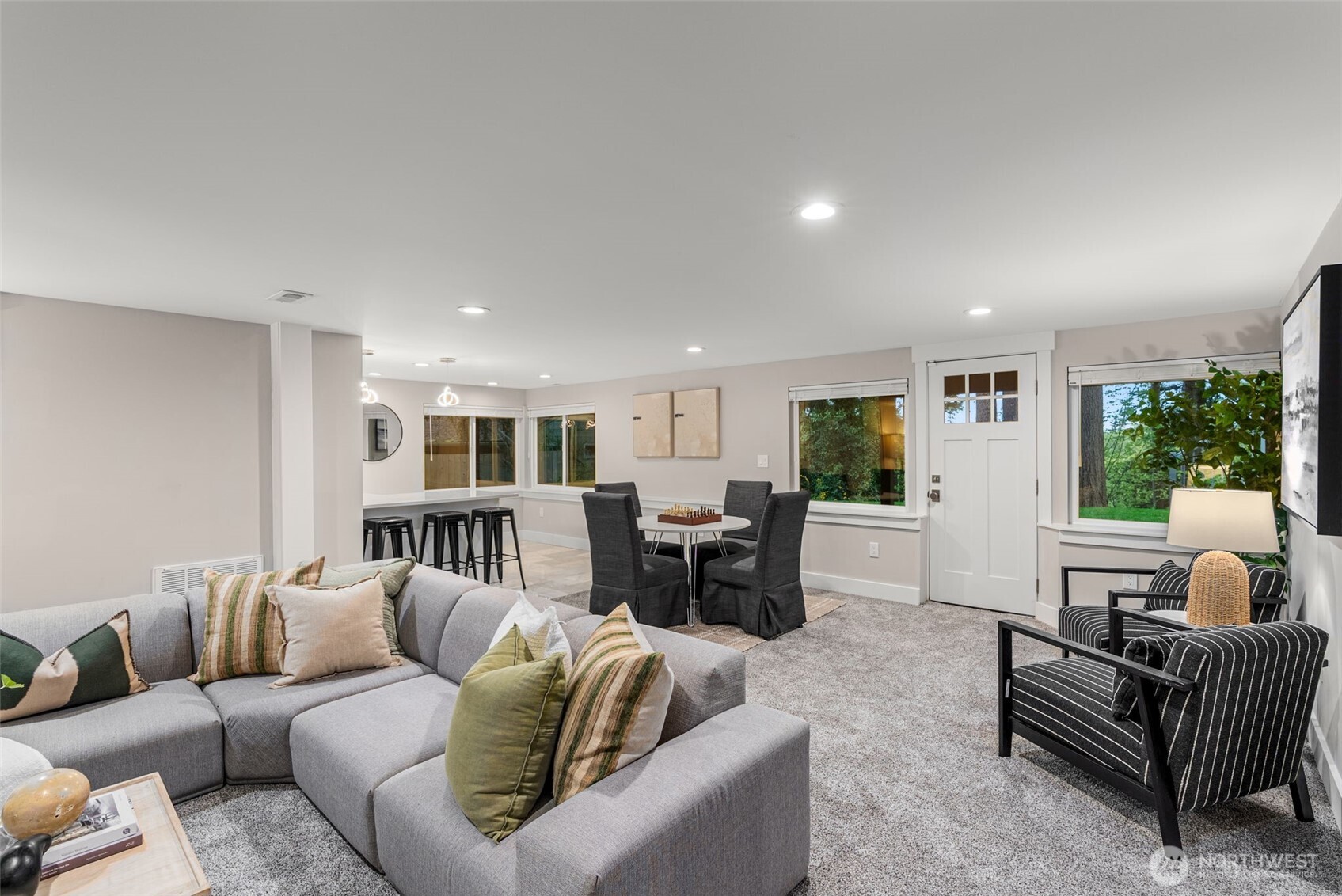 7429 NE 129th Street