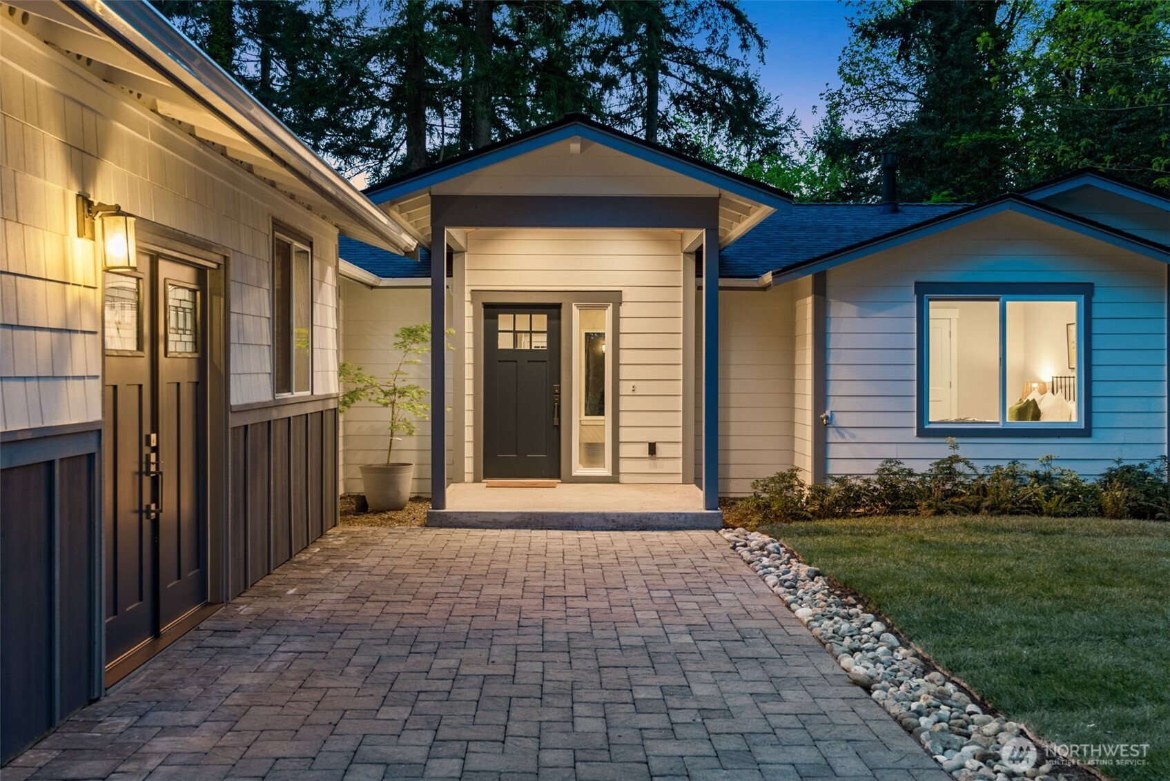 7429 NE 129th Street