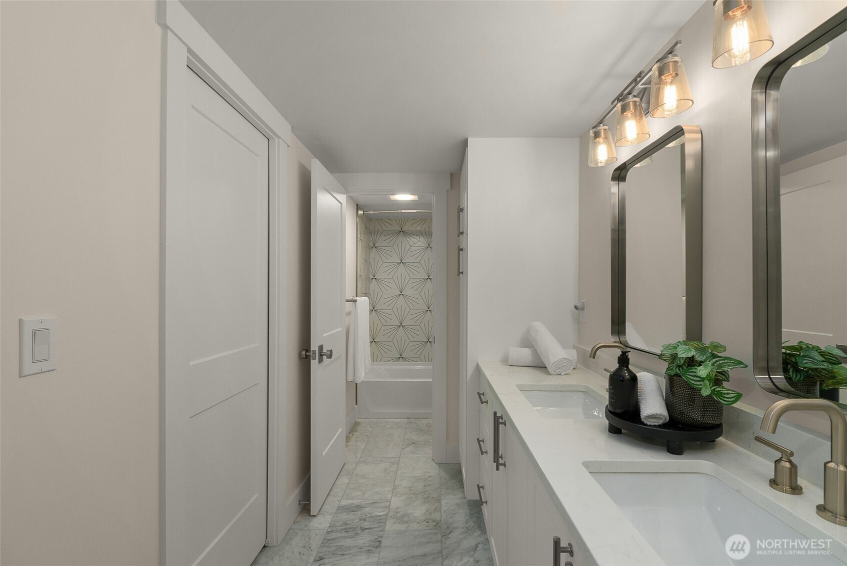 7429 NE 129th Street