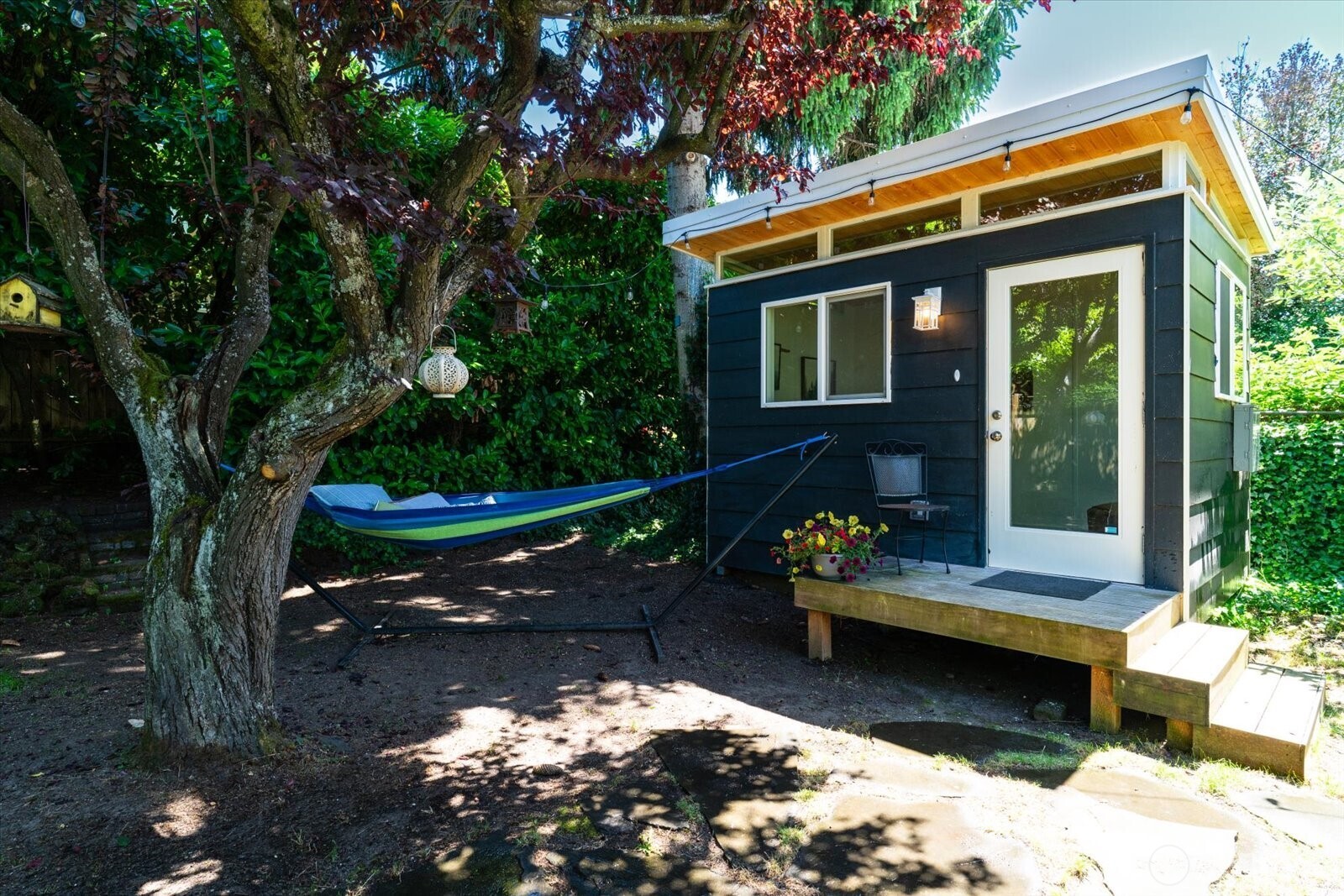 3526 Ashworth Avenue N