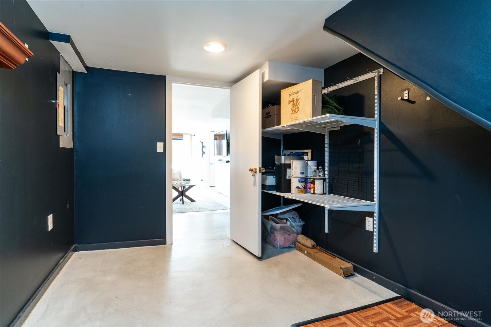 3526 Ashworth Avenue N