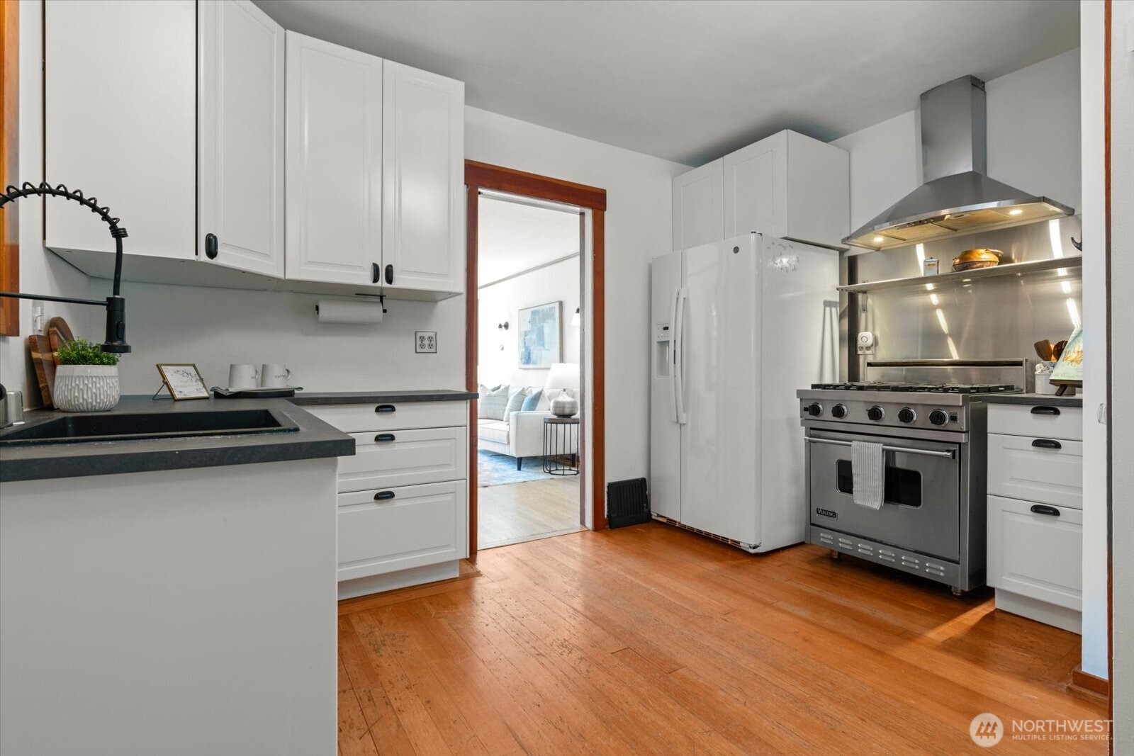 3526 Ashworth Avenue N