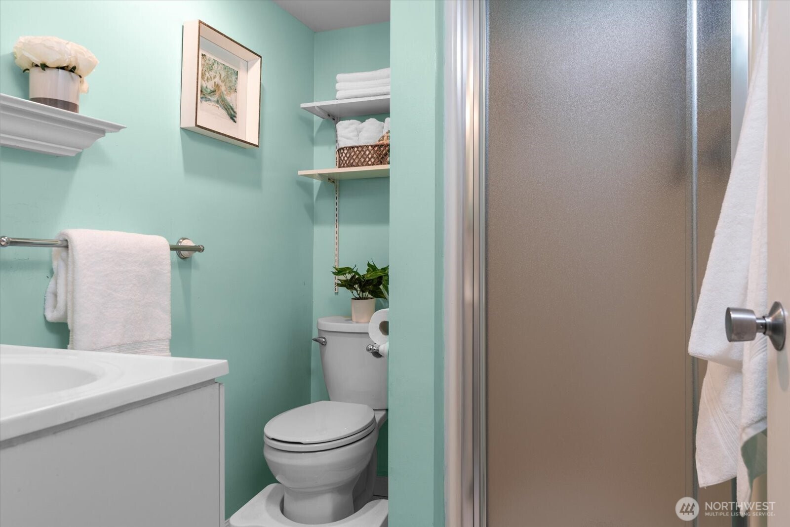 3526 Ashworth Avenue N