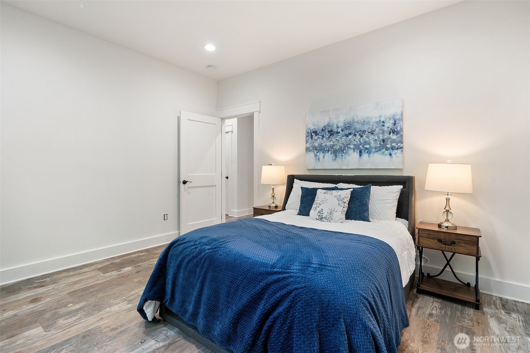 8592 NE Ohman