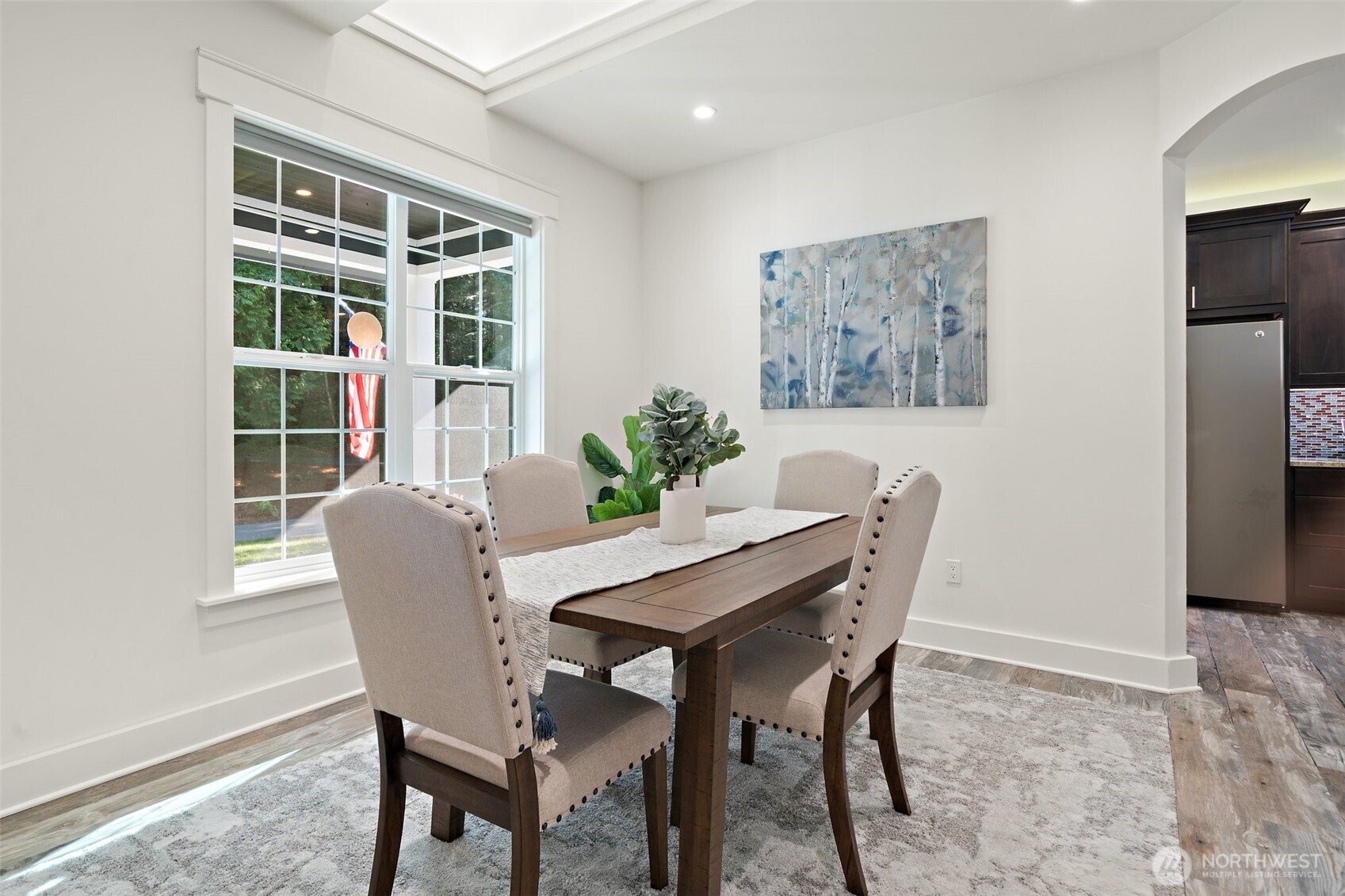 8592 NE Ohman