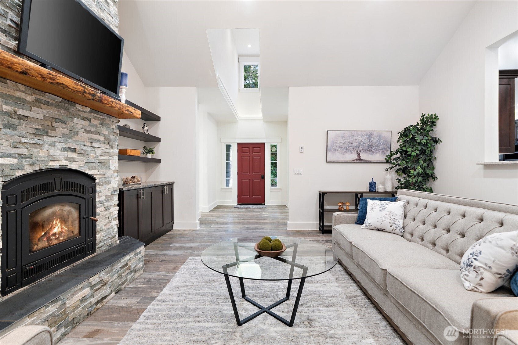 8592 NE Ohman