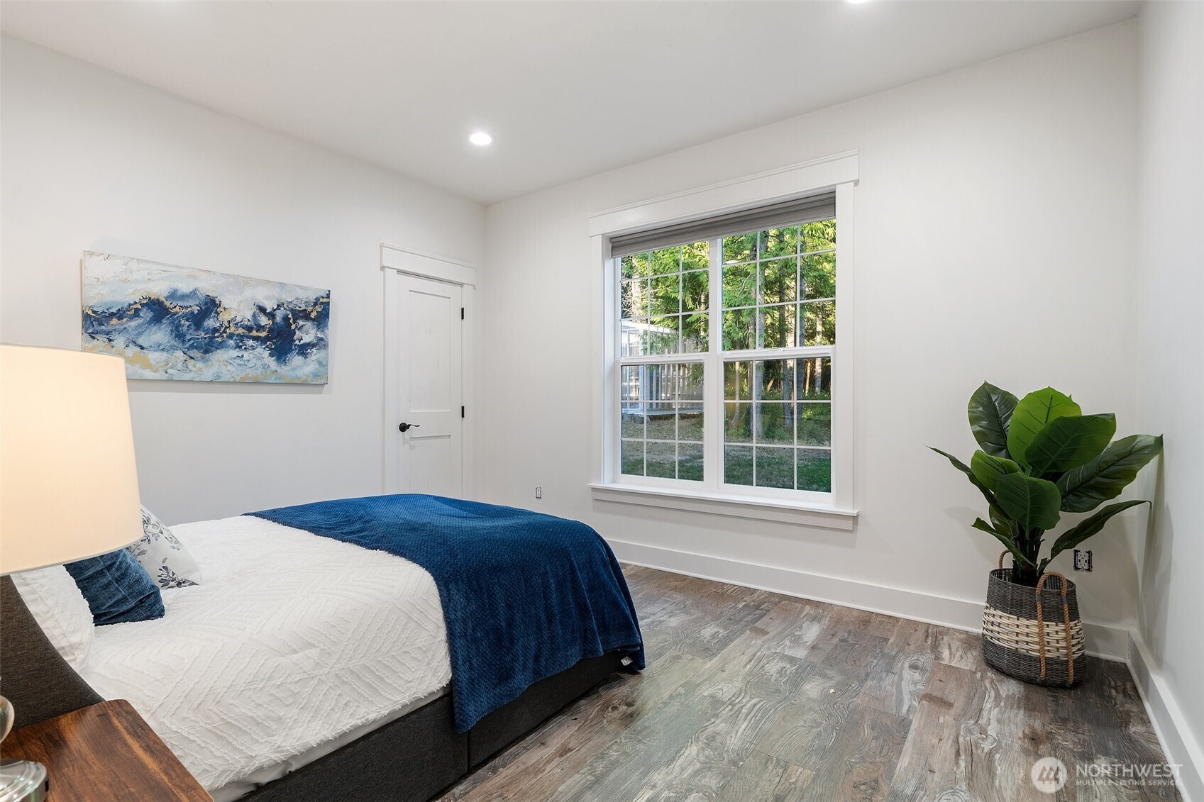 8592 NE Ohman
