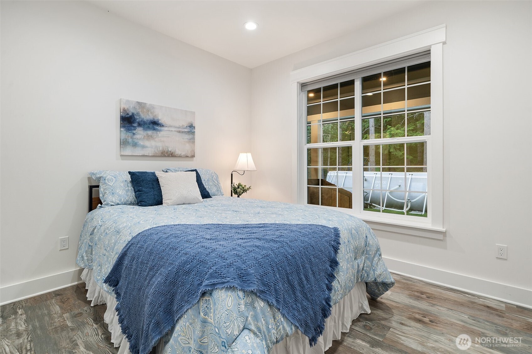 8592 NE Ohman
