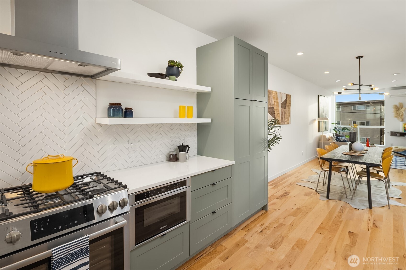 3852 Beach Drive SW Unit: A