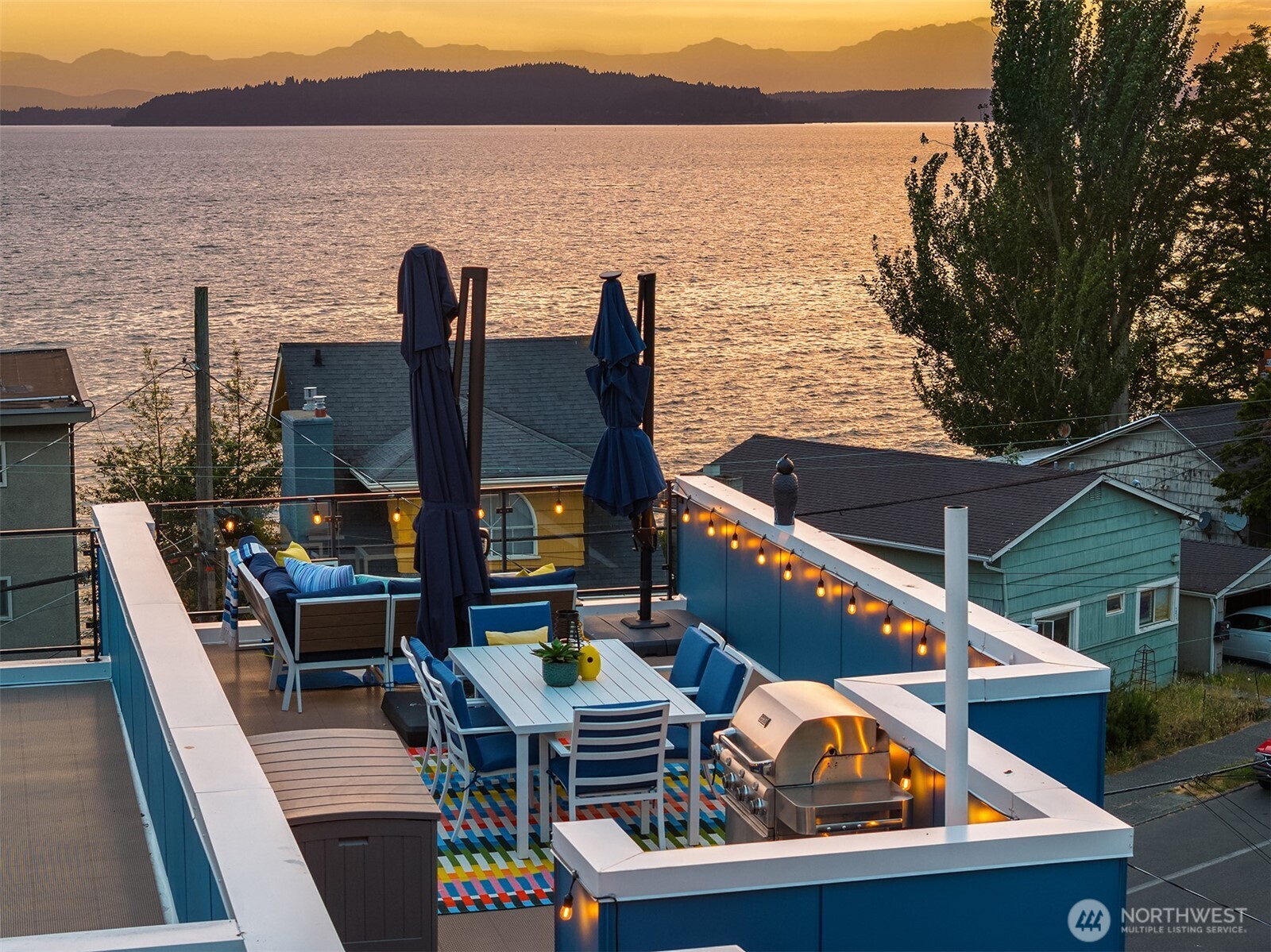 3852 Beach Drive SW Unit: A