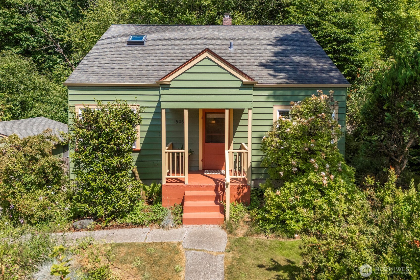 1906 Boundary Street SE