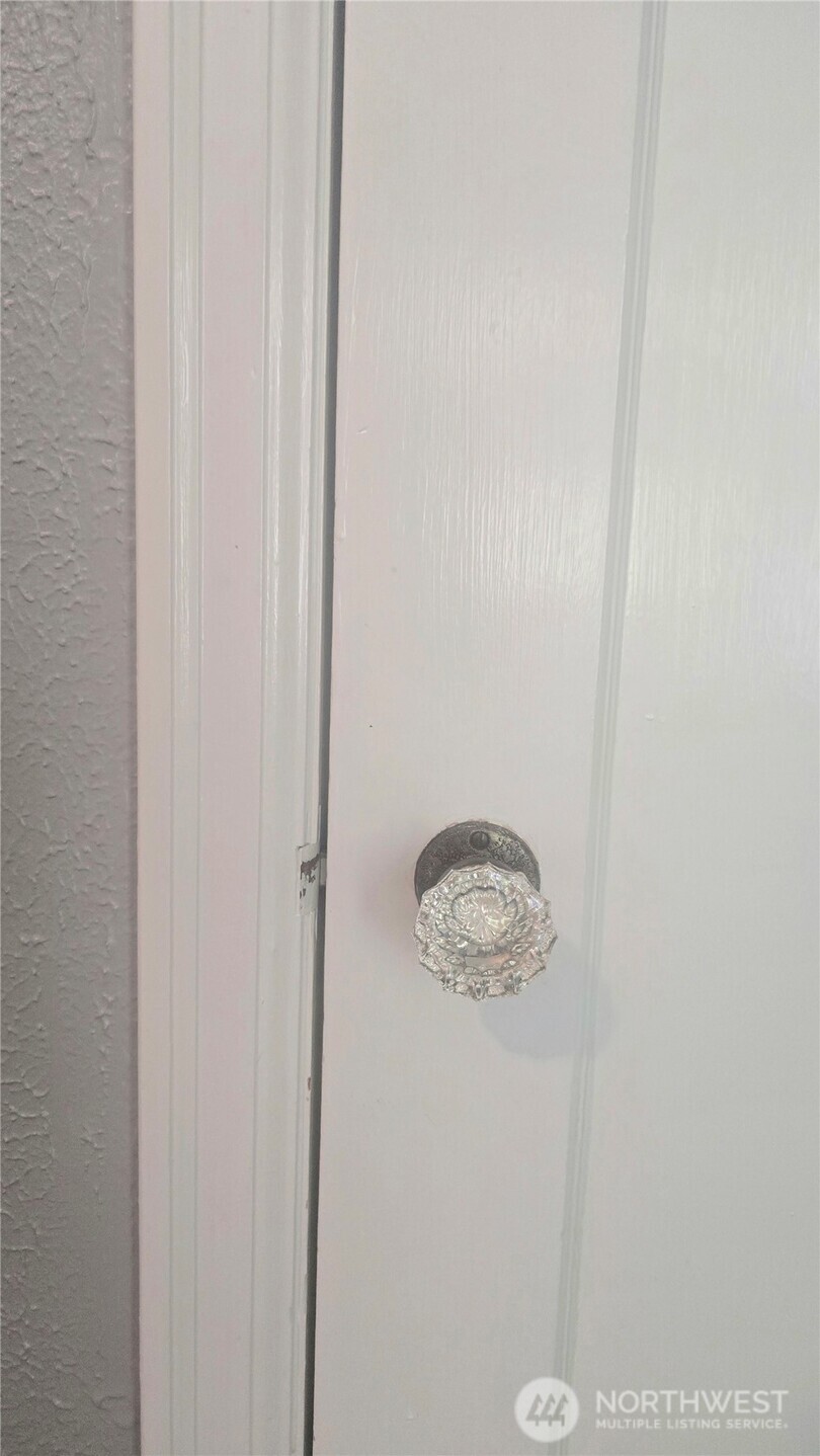 1906 Boundary Street SE