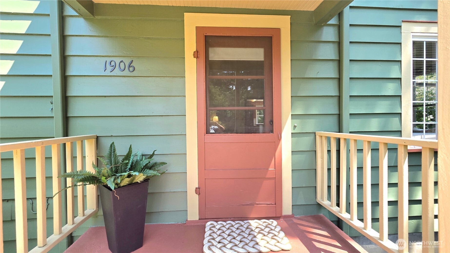 1906 Boundary Street SE