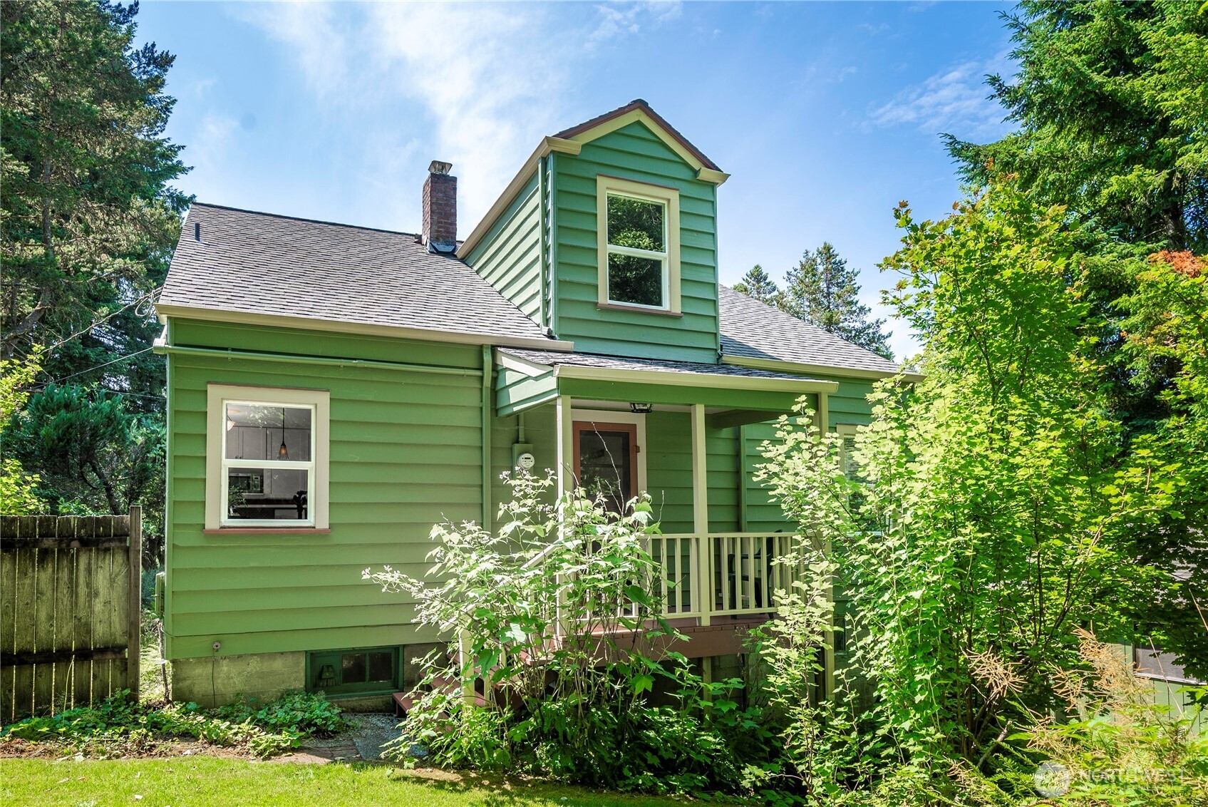 1906 Boundary Street SE