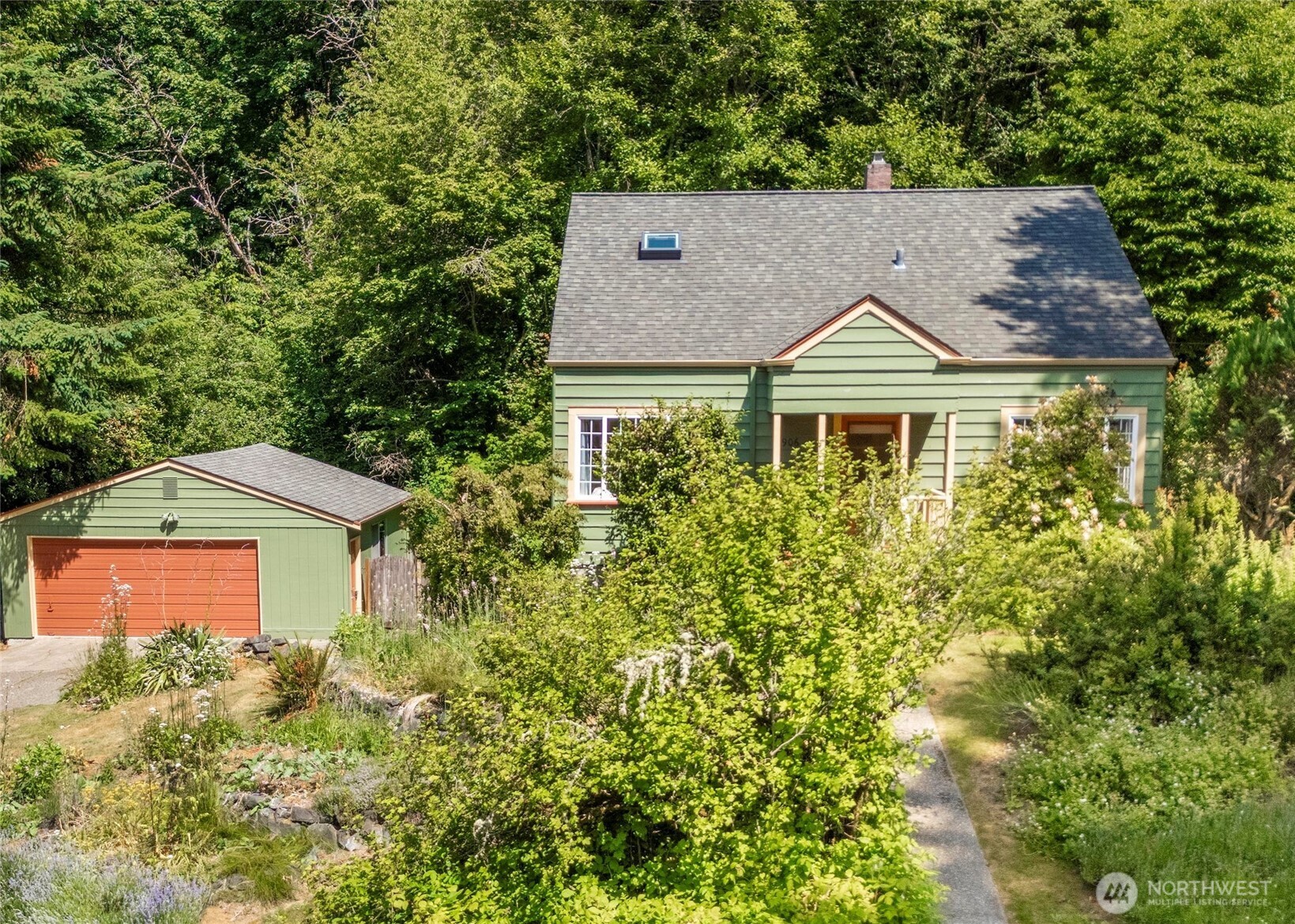 1906 Boundary Street SE