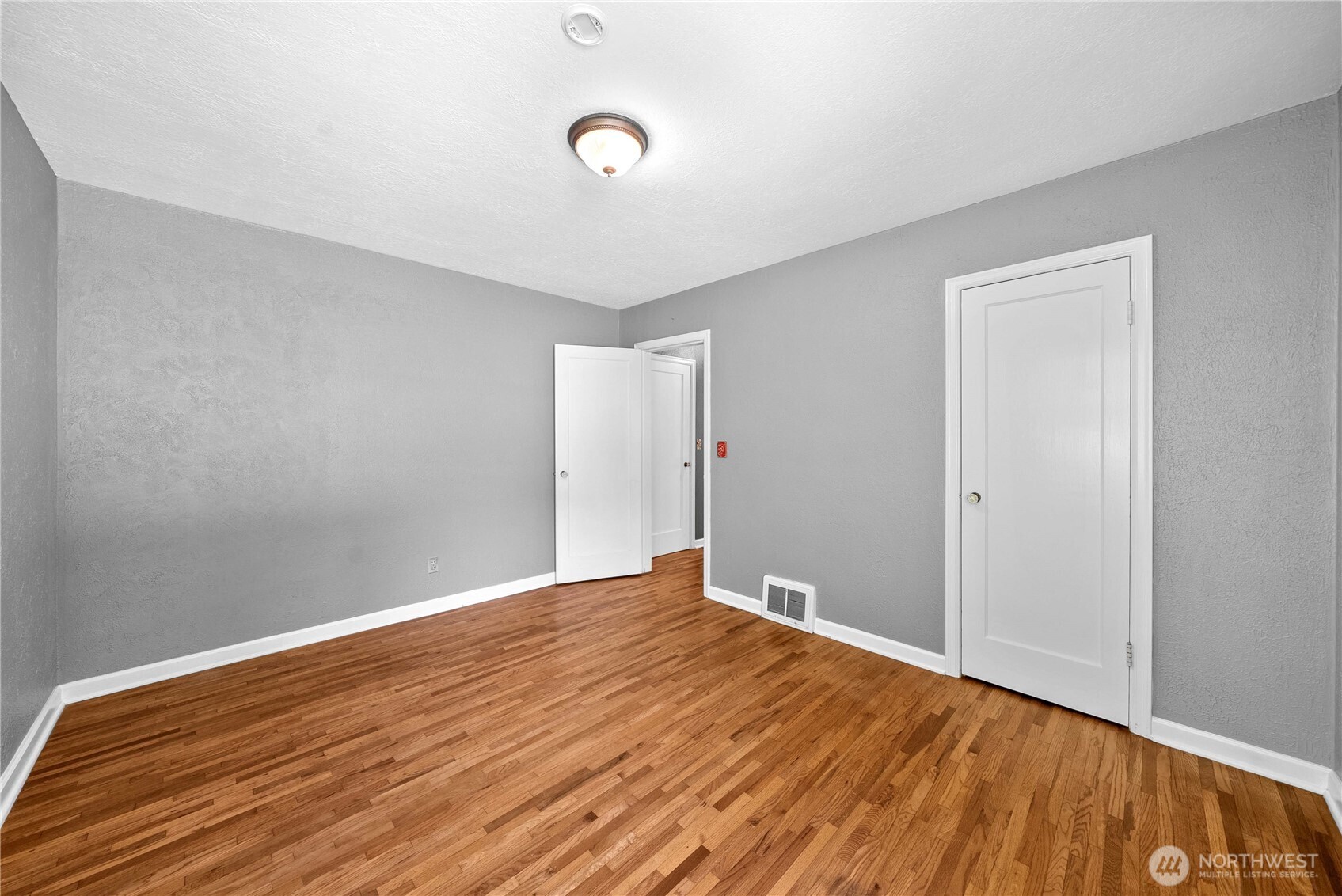 1906 Boundary Street SE