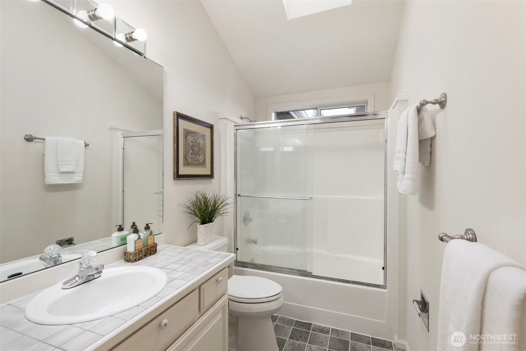 4717 NW Black Hawk Court