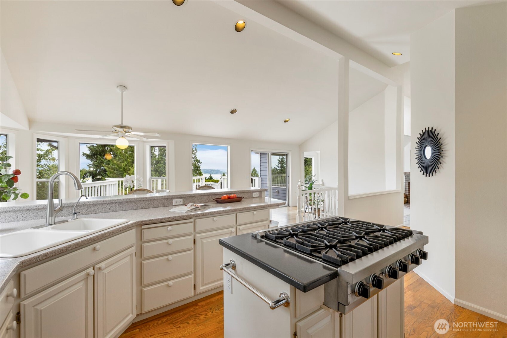 4717 NW Black Hawk Court