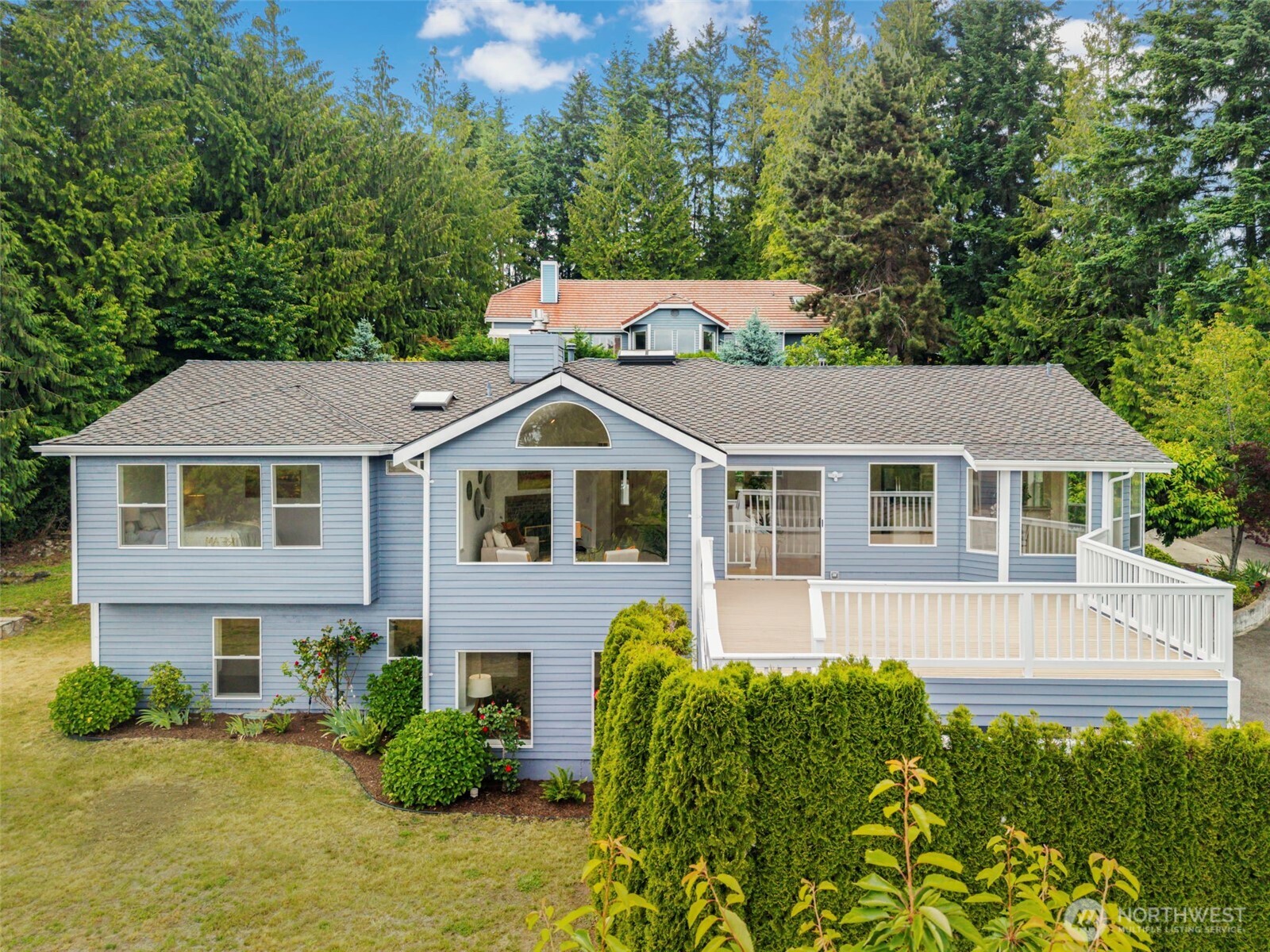 4717 NW Black Hawk Court