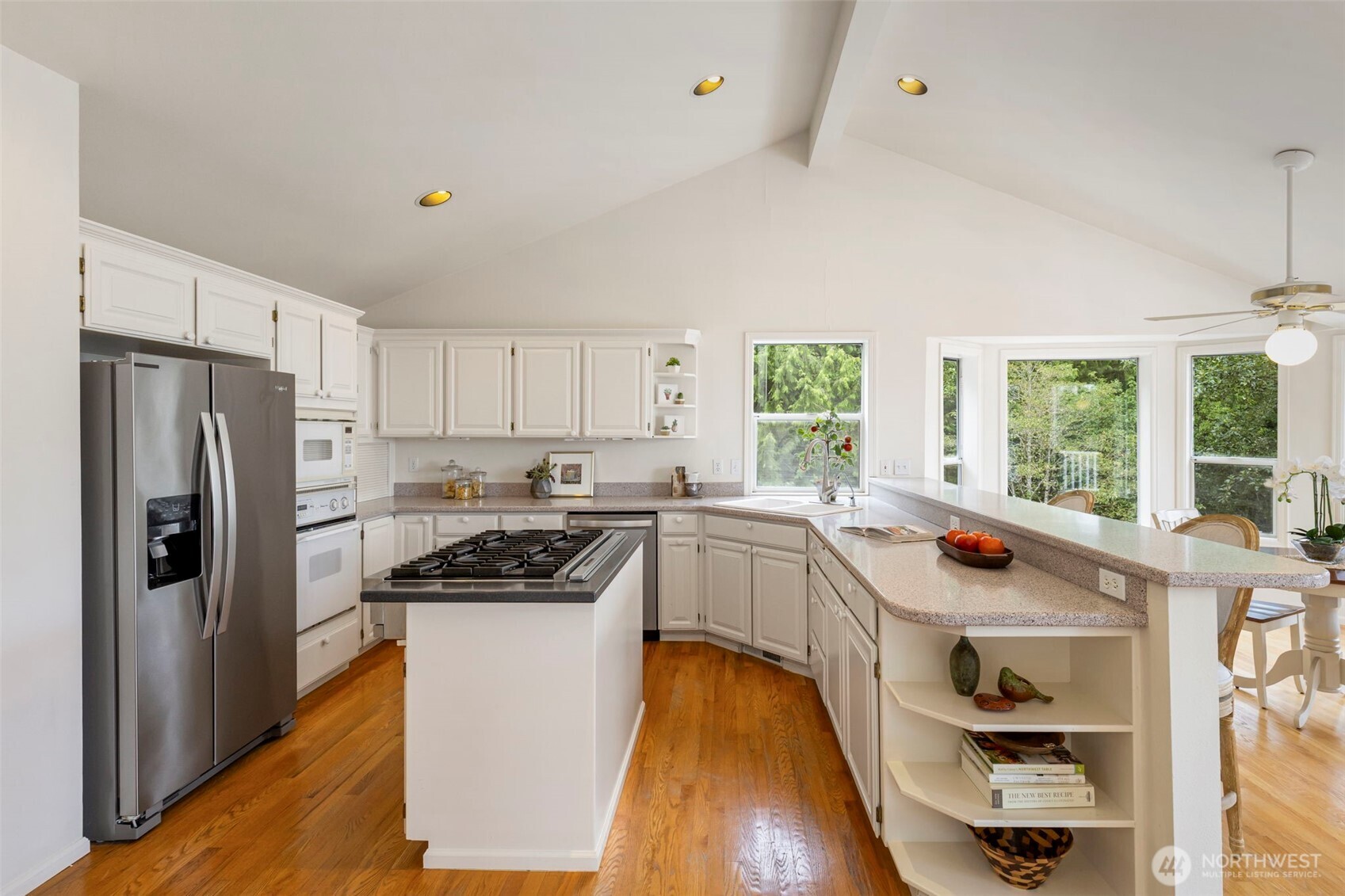 4717 NW Black Hawk Court