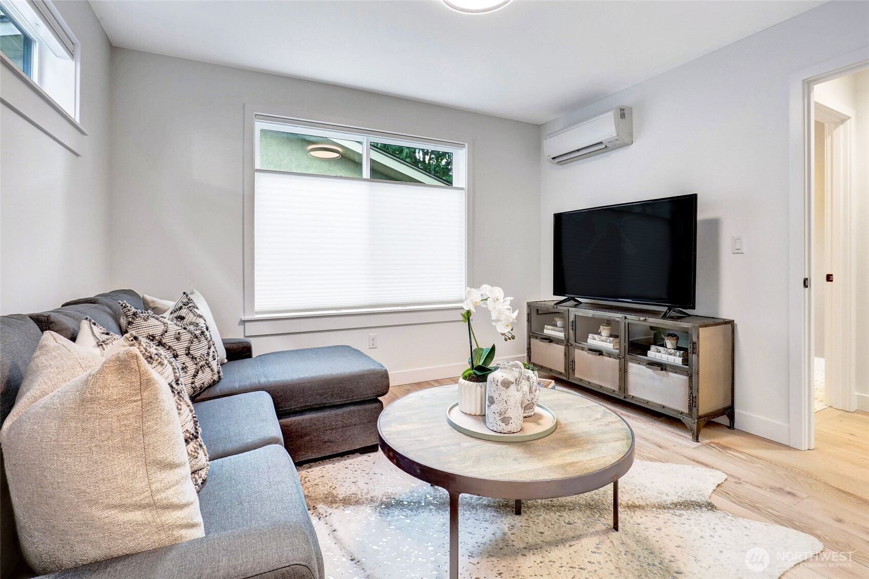 11216 NE 67th Street Unit: 4