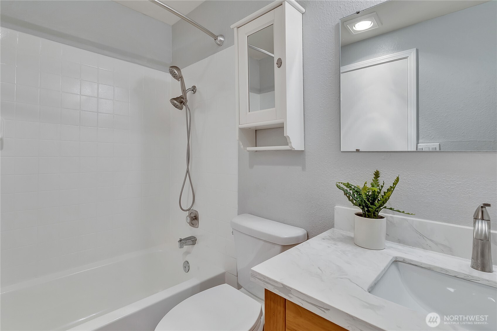 4300 NE Sunset Boulevard Unit: D8