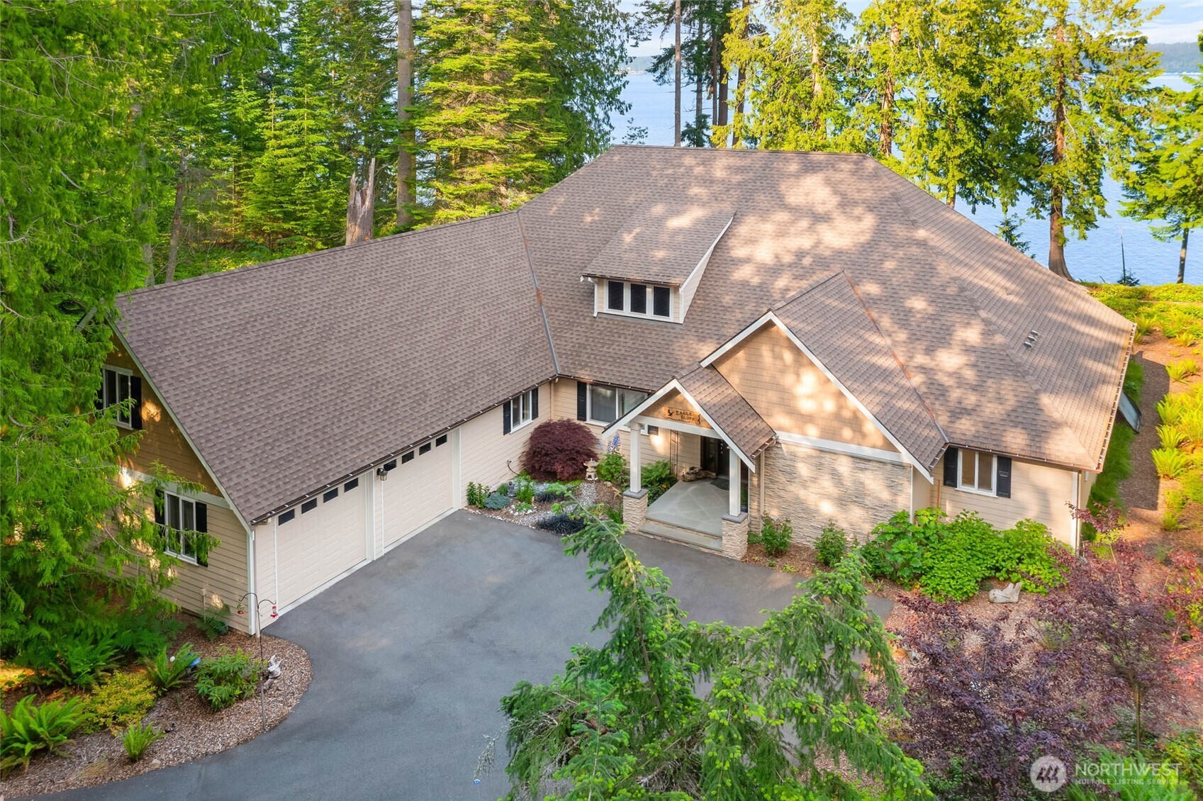 2527 Bretland Road