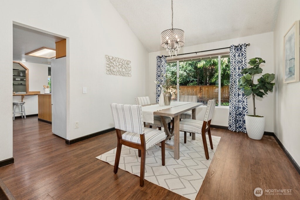 4524 Carnaby Street