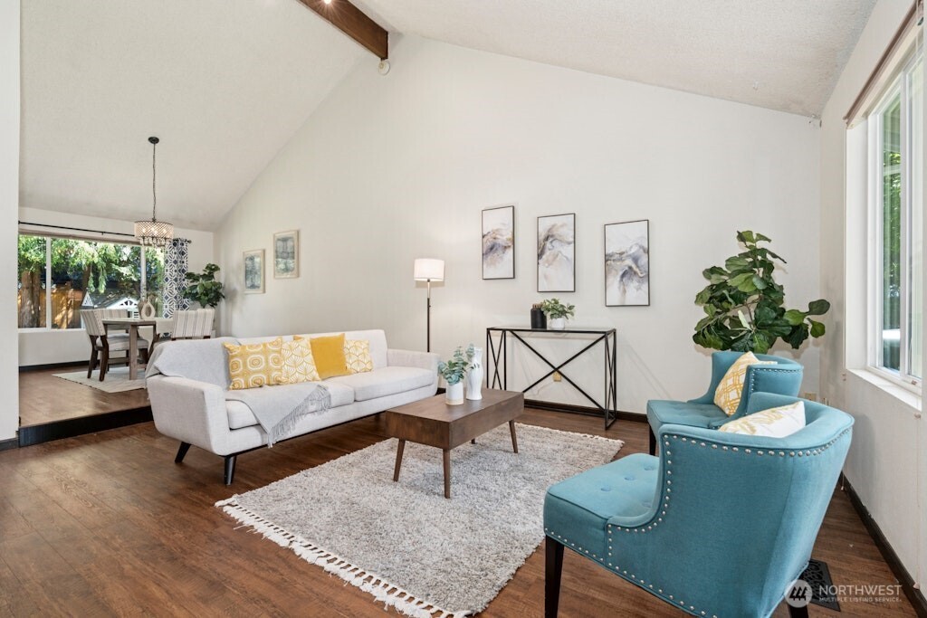 4524 Carnaby Street