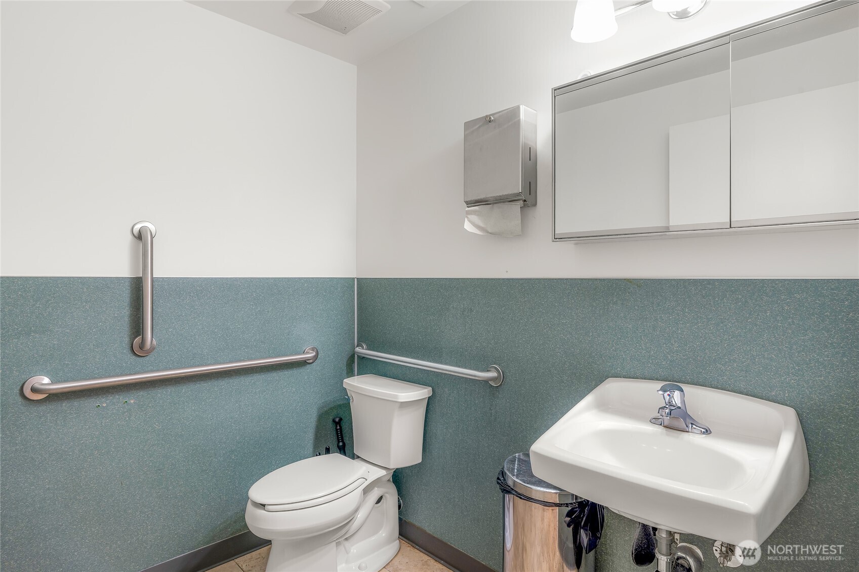 9057 Greenwood Avenue N Unit: C206